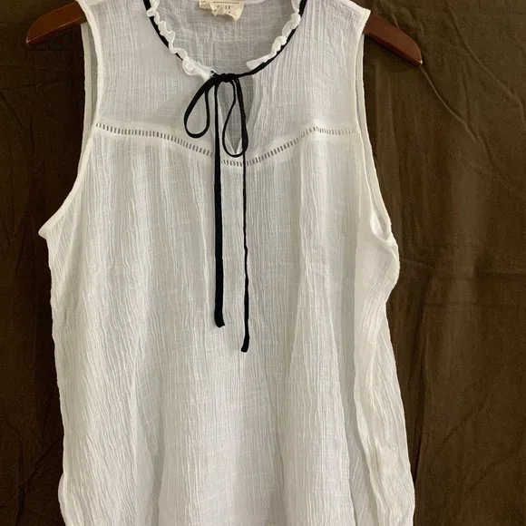 Flower & Feather Women´s White Top Blouse, Size XL - Picture 6 of 16